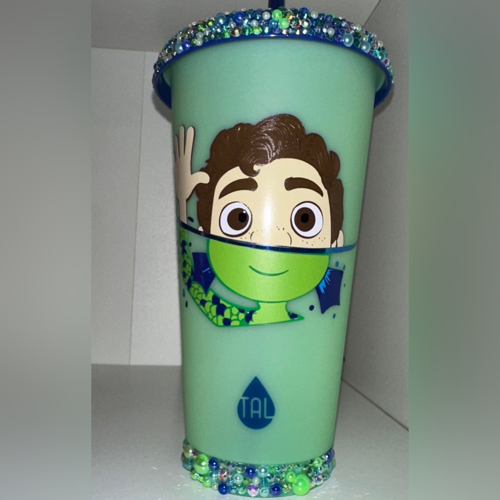 Luca color changing bling cup